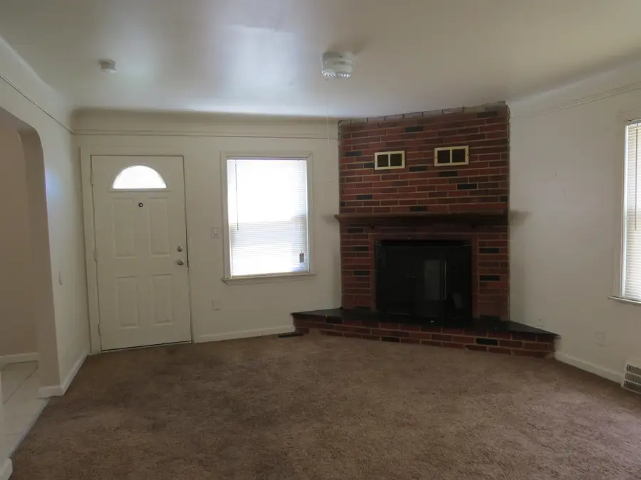 22021 Gascony Avenue, Eastpointe, MI 48021 - #3