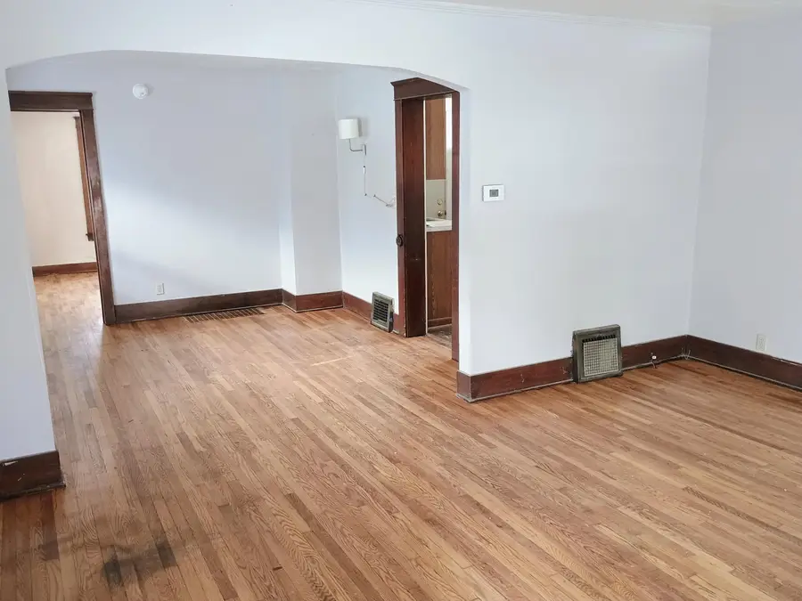 212 N Magnolia Avenue, Lansing, MI 48912 - Image #2