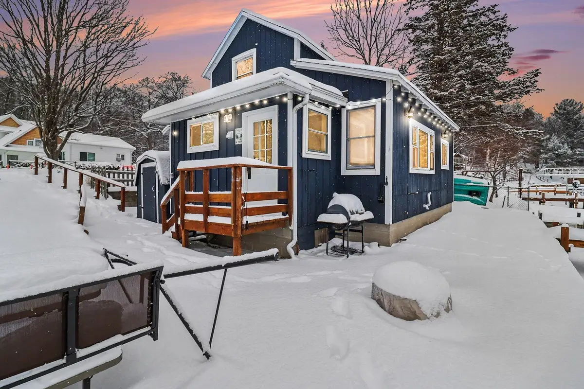 6955 W Jackson Road, Ludington, MI 49431 - #1