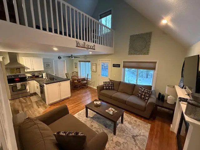 7500 Nine Mile Point Drive, Charlevoix, MI 49720 - Image #2