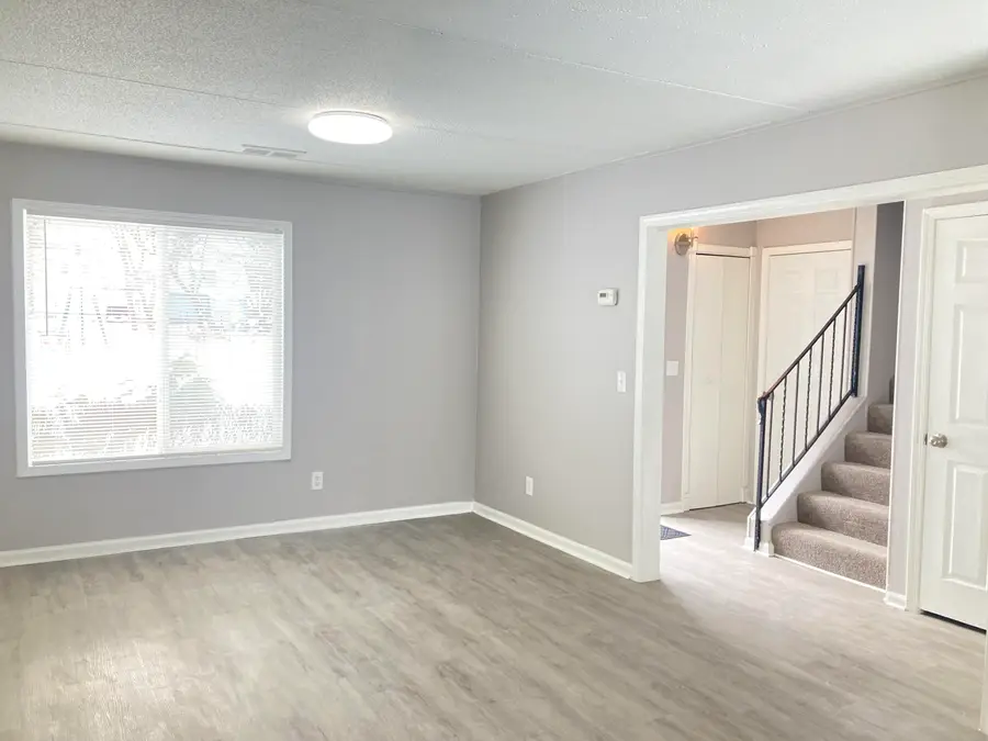 202 Fisher Avenue, Pontiac, MI 48341 - #3