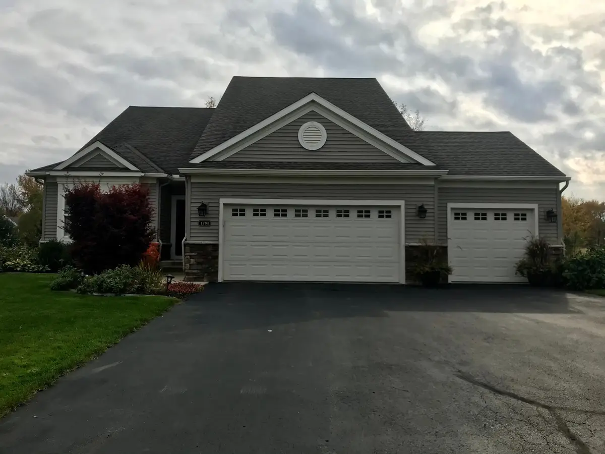 1704 Springwind Drive Sw, Byron Center, MI 49315 - Image #1