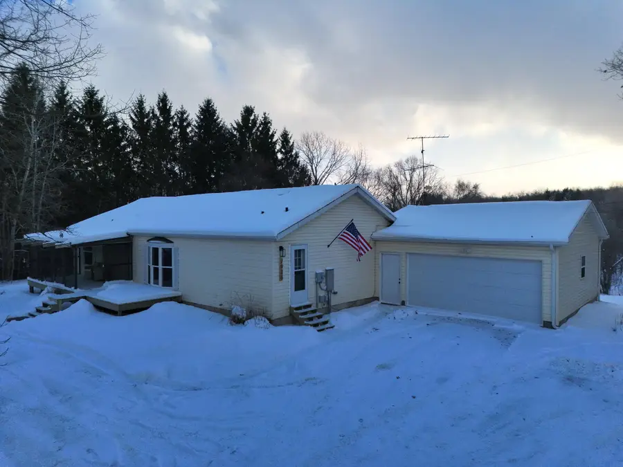 7976 10 Mile Road Ne, Rockford, MI 49341 - #3