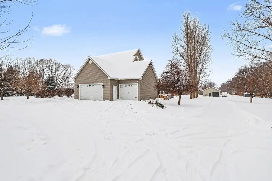 450 W W Avenue, Schoolcraft, MI 49087 - Image #2