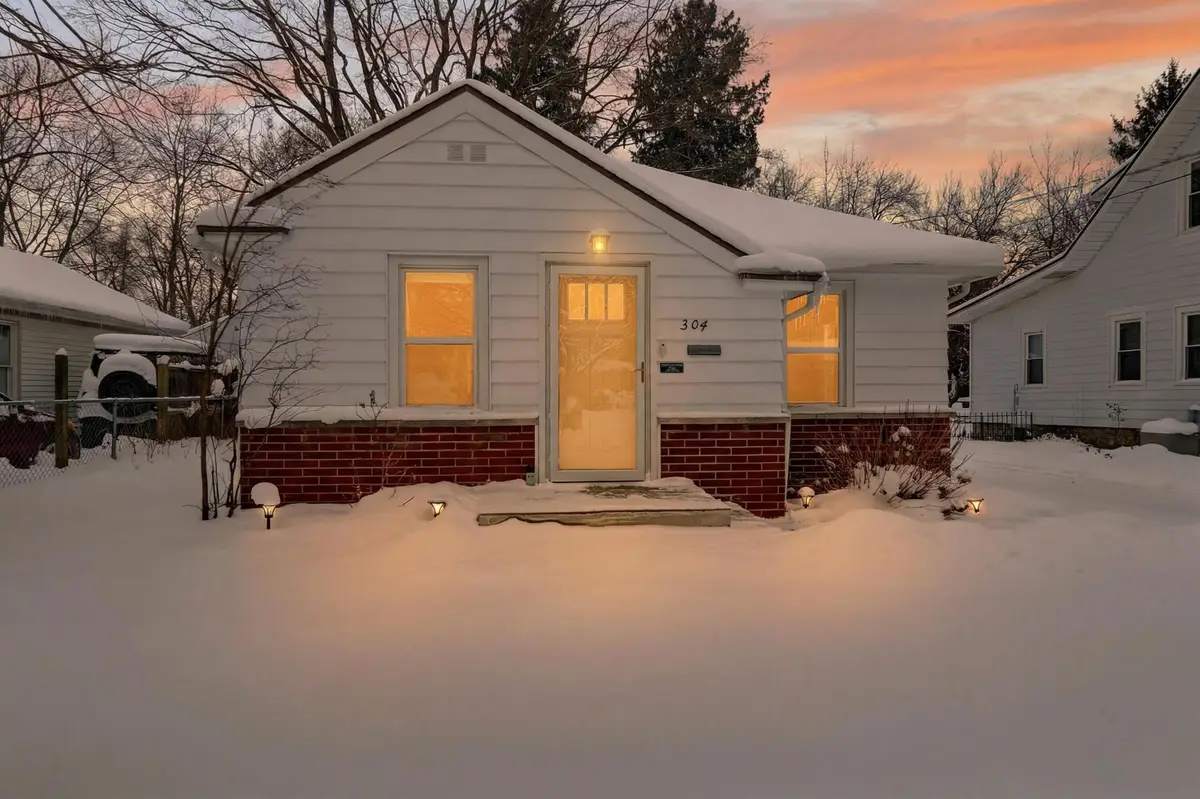 304 Fairfax Avenue, Kalamazoo, MI 49001 - Image #1