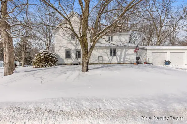 321 E Fenton Street, Union City, MI 49094