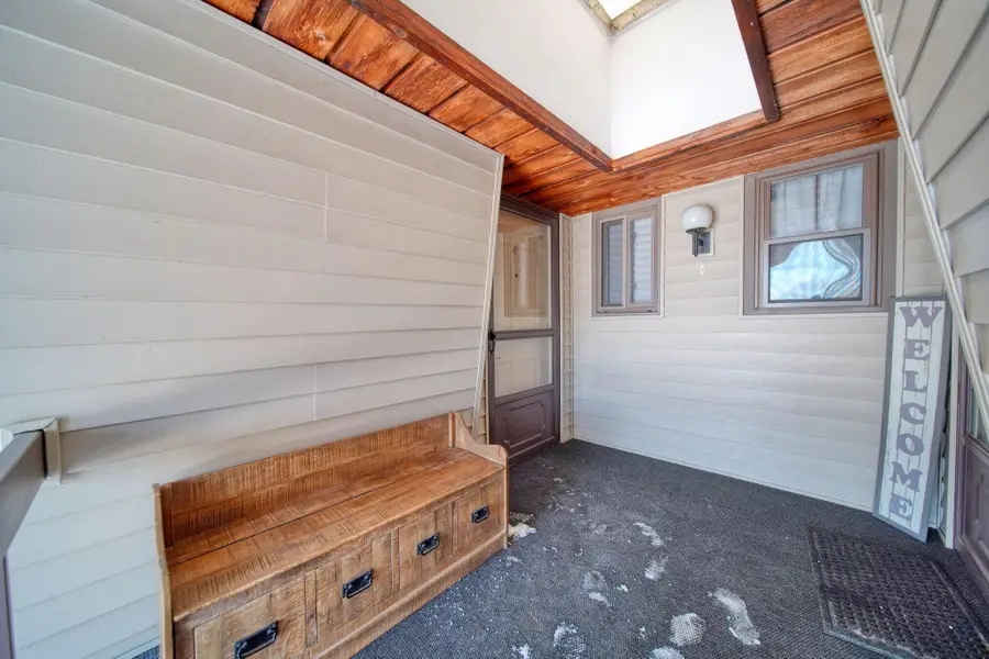 710 Lakeshire Trail #201E, Adrian, MI 49221 - Image #3