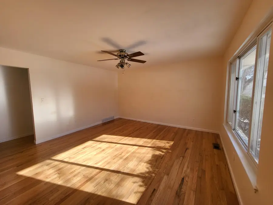 8644 Heather Court, Ypsilanti, MI 48198 - Image #3