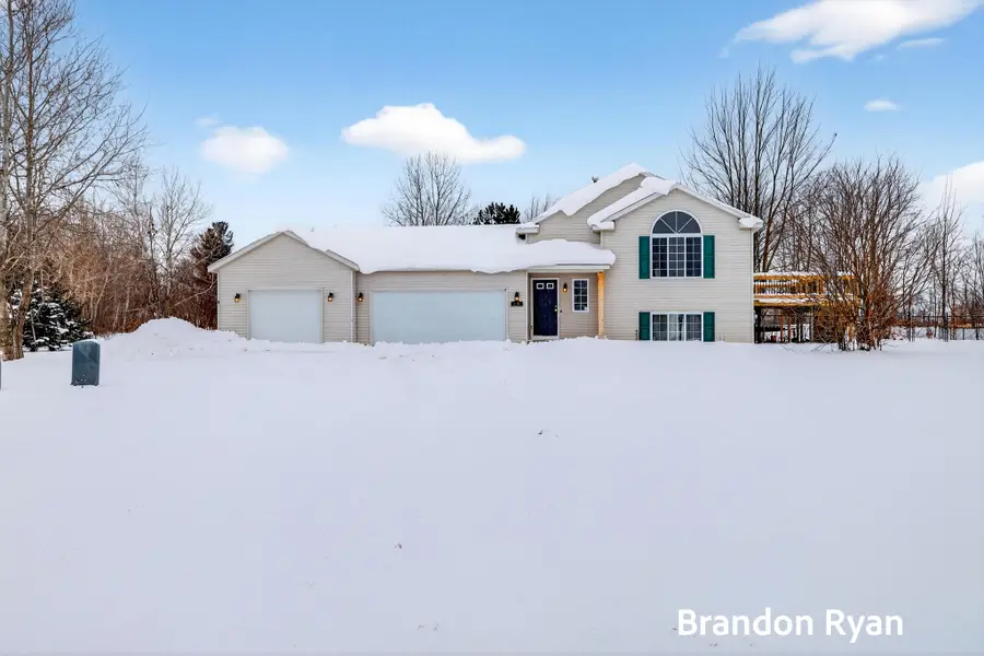 2050 Stag Court Ne, Cedar Springs, MI 49319 - Image #3