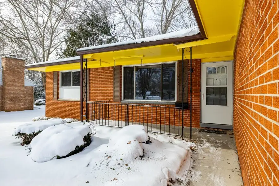 500 Old Creek Drive, Saline, MI 48176 - #3