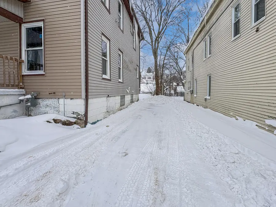 956 Baxter Street Se, Grand Rapids, MI 49506 - Image #2