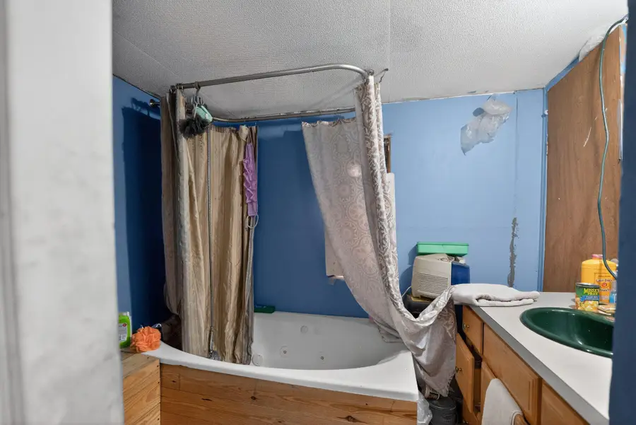 4202 N 120th Avenue, Hart, MI 49420 - #3