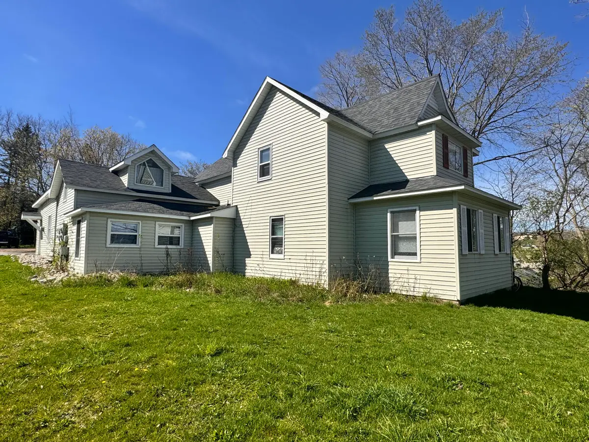 138 E Sheridan Street, Petoskey, MI 49770 - #1