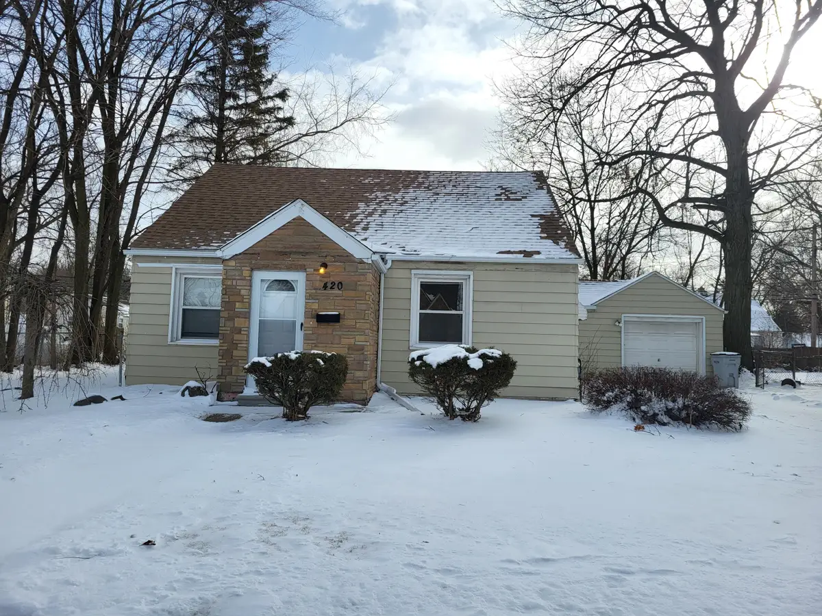 420 E Meyers Avenue, Hazel Park, MI 48030 - #1