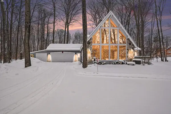 15390 Baldwin Street, West Olive, MI 49460