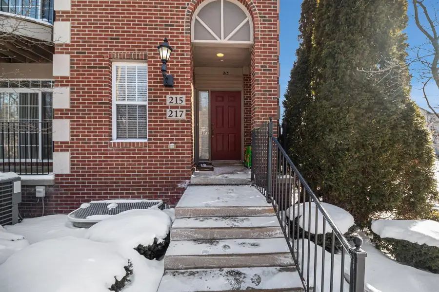 217 W Oakbrook Drive, Ann Arbor, MI 48103 - Image #3