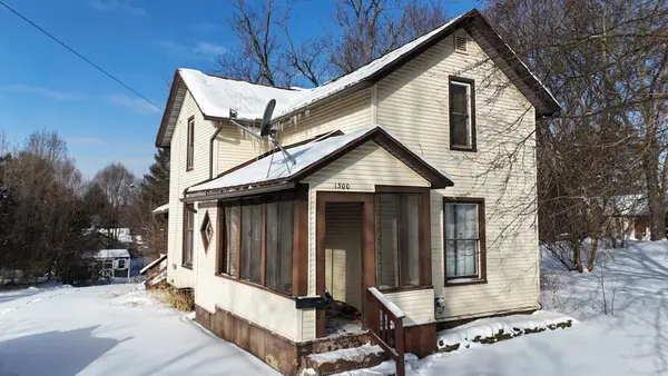 1300 N Waterloo Avenue, Jackson, MI 49202