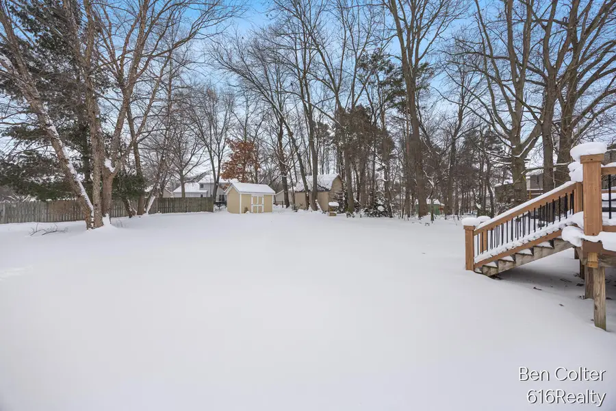 5408 Fieldstone Drive Sw, Wyoming, MI 49418 - Image #3