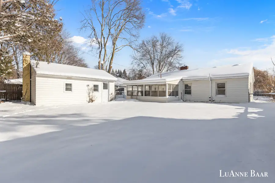 1703 Fuller Avenue Ne, Grand Rapids, MI 49505 - Image #2