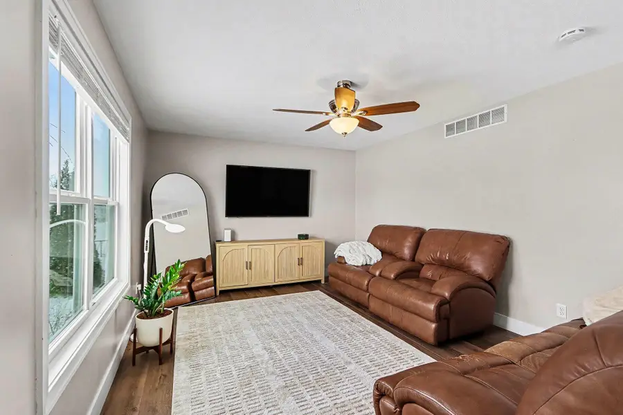 50160 Willis Street, Paw Paw, MI 49079 - #2