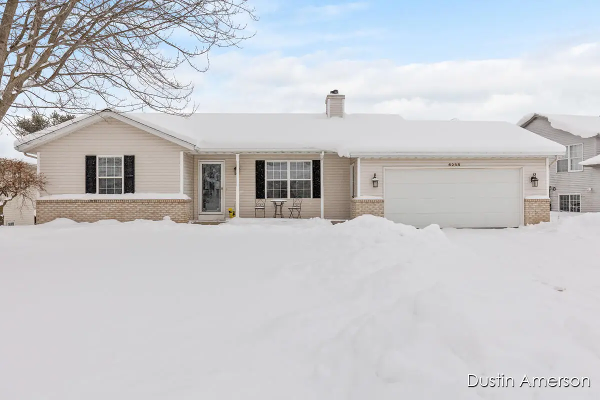 6258 Plainview Drive, Hudsonville, MI 49426 - Image #1