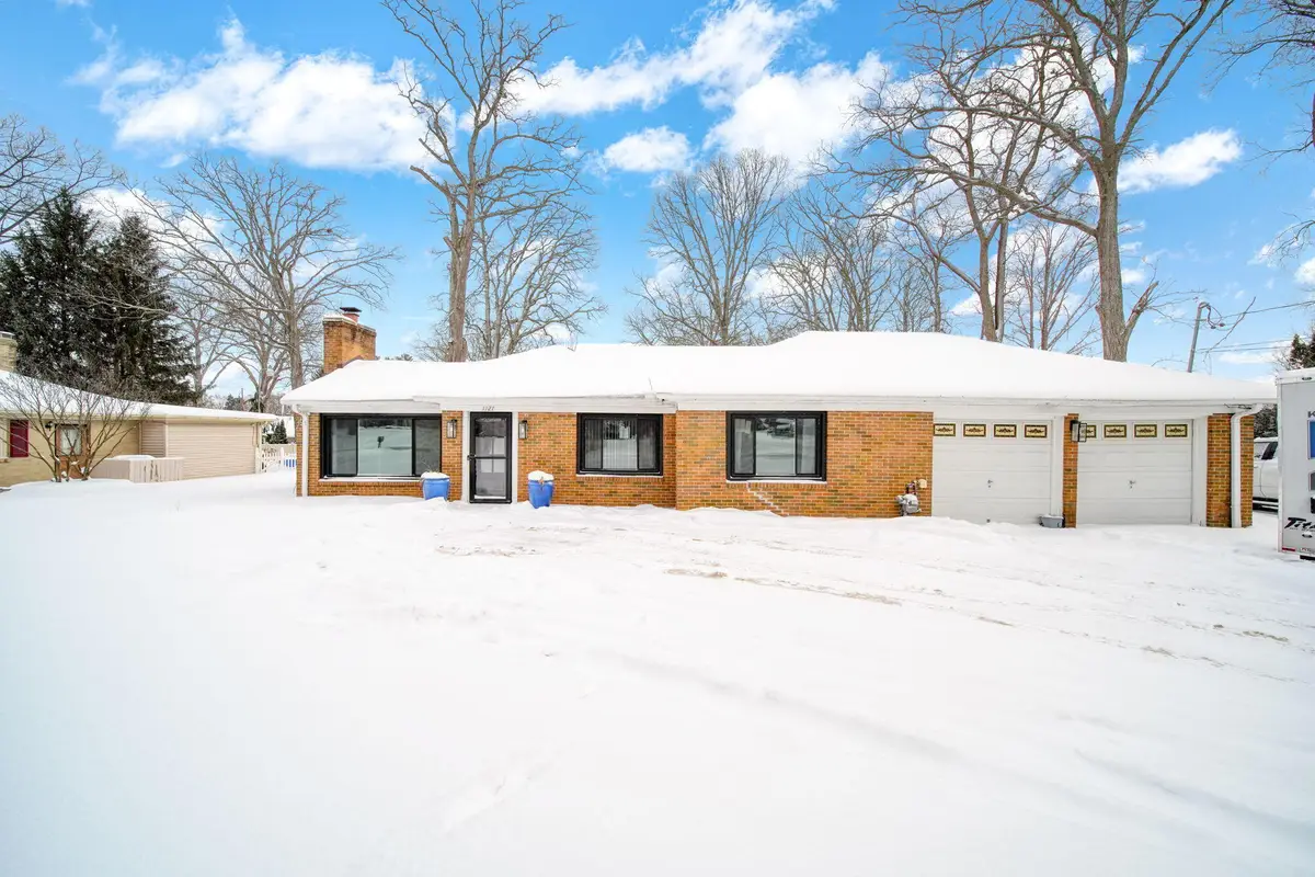 1127 S Brown Street, Jackson, MI 49203 - Image #1