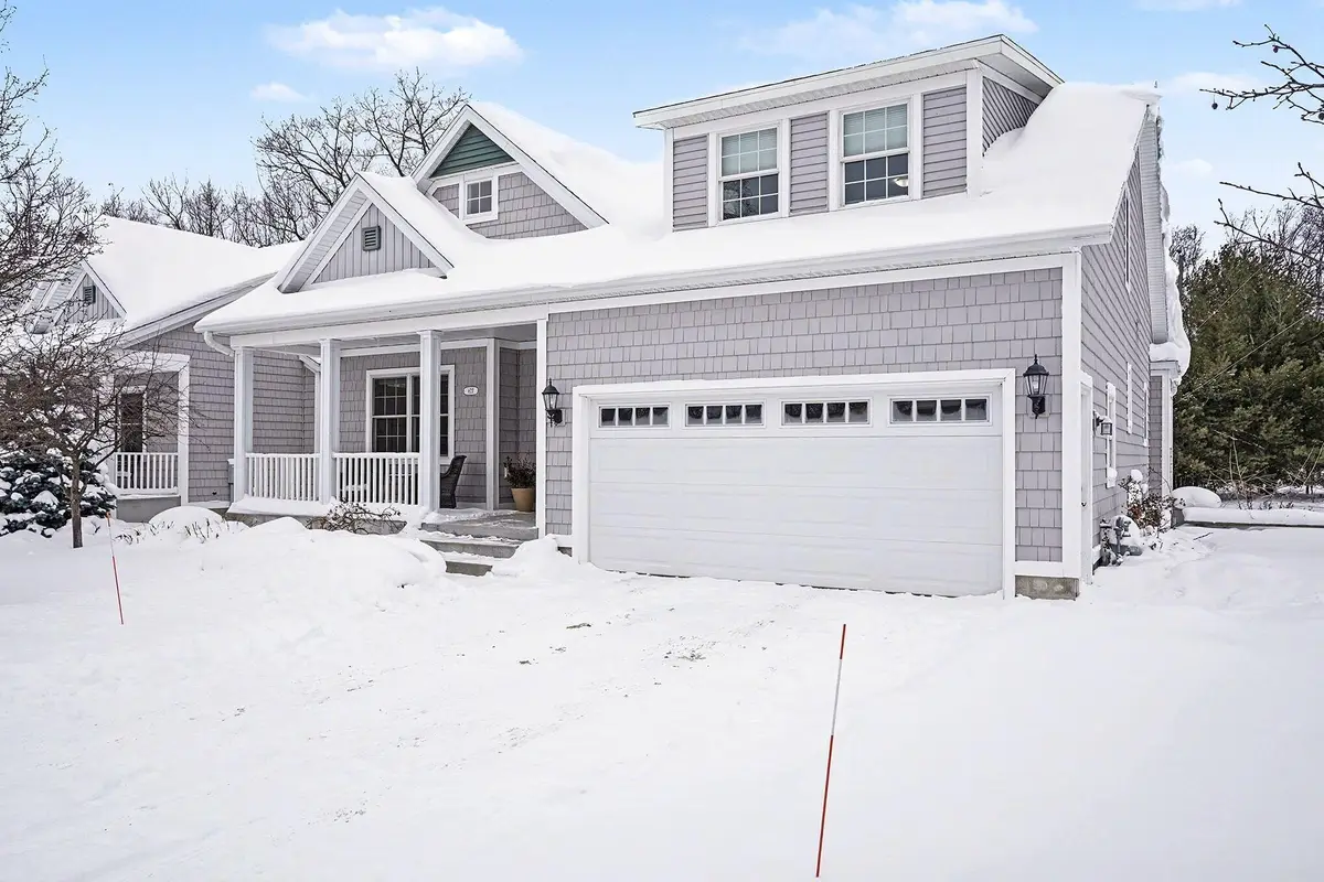 627 Parkview Avenue, Spring Lake, MI 49456 - Image #1