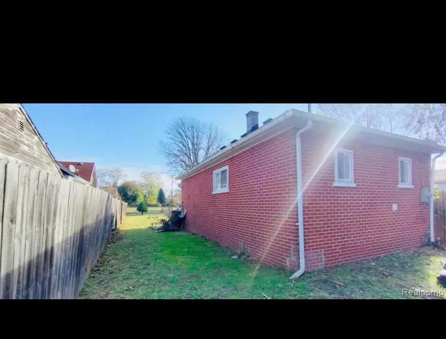 6893 Plainview Avenue, Detroit, MI 48228 - Image #3
