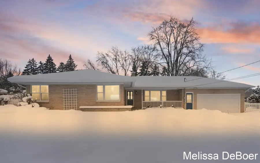 6857 Linden Avenue Se, Grand Rapids, MI 49548 - Image #2