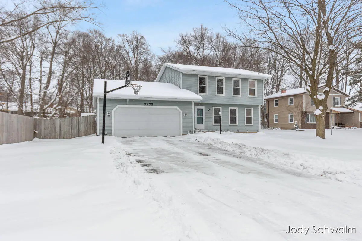 2275 Embro Drive Se, Grand Rapids, MI 49508 - Image #1