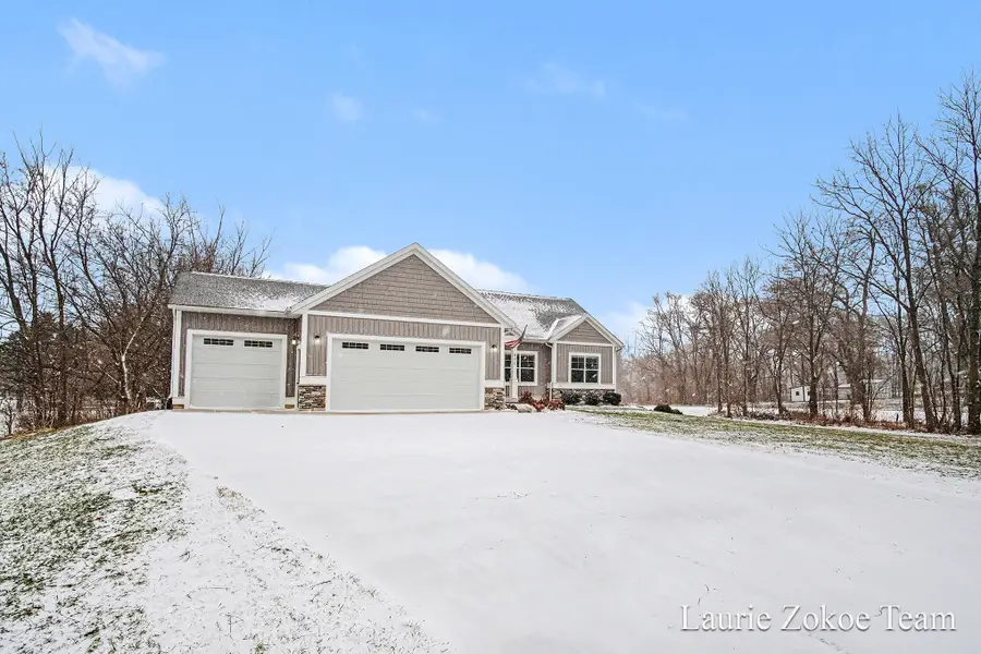 671 Leonard Street Nw, Grand Rapids, MI 49534 - Image #2