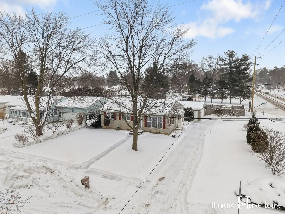 5186 Mildred Avenue Se, Kentwood, MI 49508 - #1