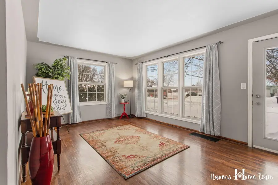 5186 Mildred Avenue Se, Kentwood, MI 49508 - #3