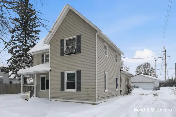 409 W Maple Street, Wayland, MI 49348
