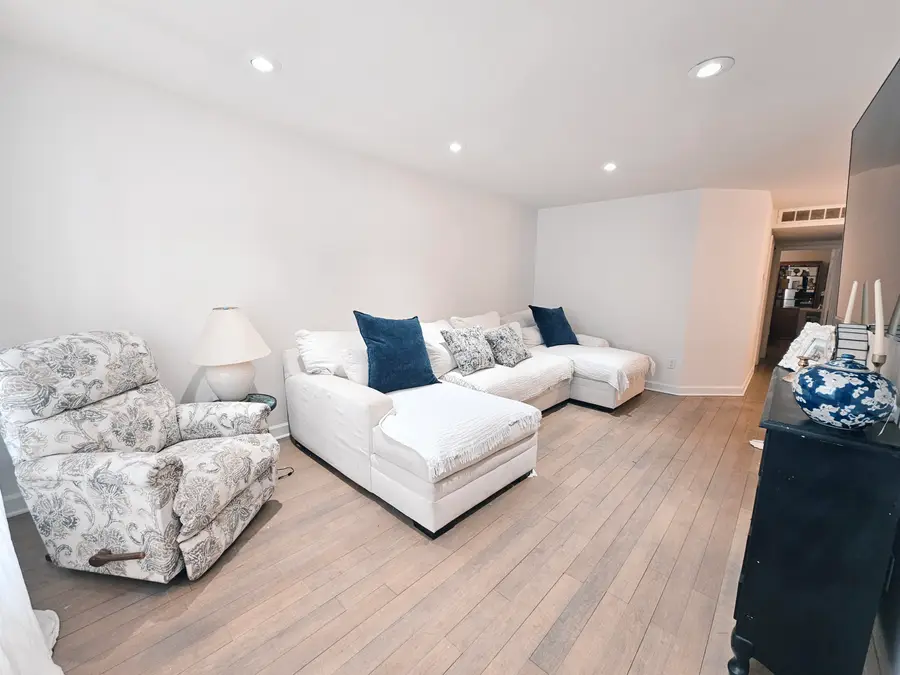 5346 Clippert Street, Dearborn Heights, MI 48125 - Image #2