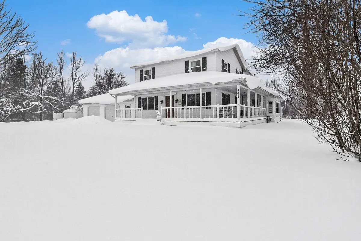 404 W Evergreen Lane, Scottville, MI 49454 - Image #1