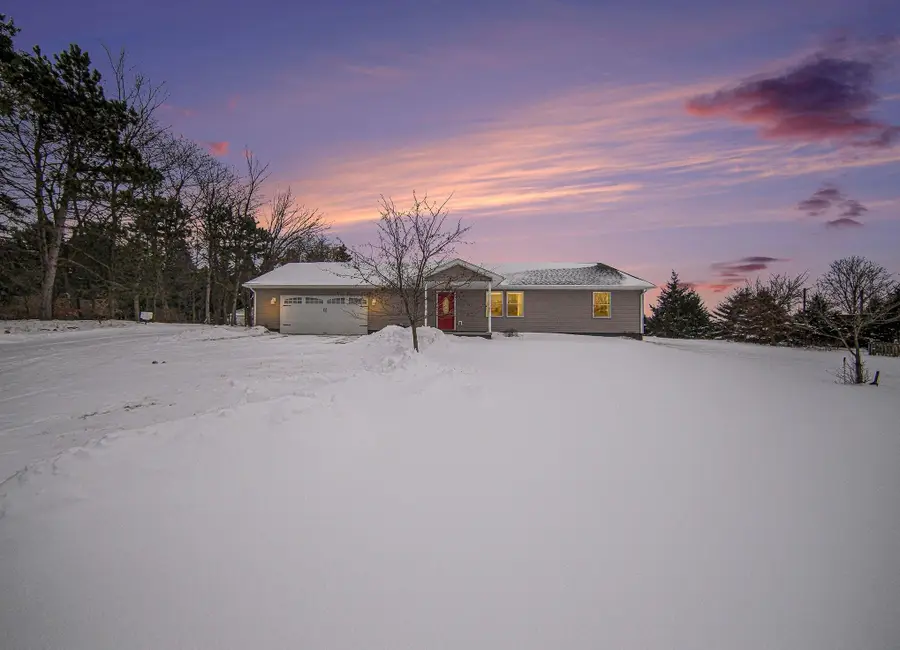 4387 E Berry Road, Pleasant Lake, MI 49272 - Image #2