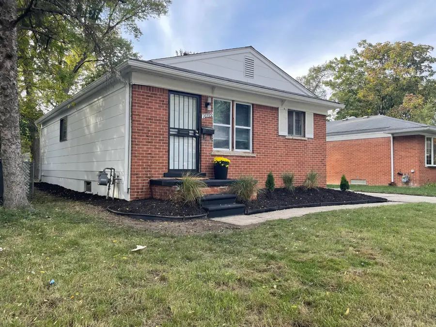 16599 Lenore Avenue, Detroit, MI 48219 - Image #2