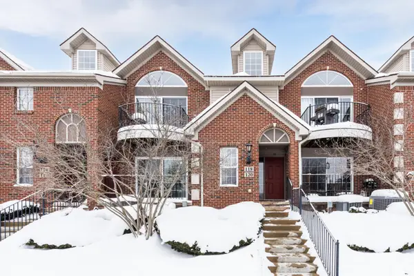 120 W Oakbrook Drive, Ann Arbor, MI 48103