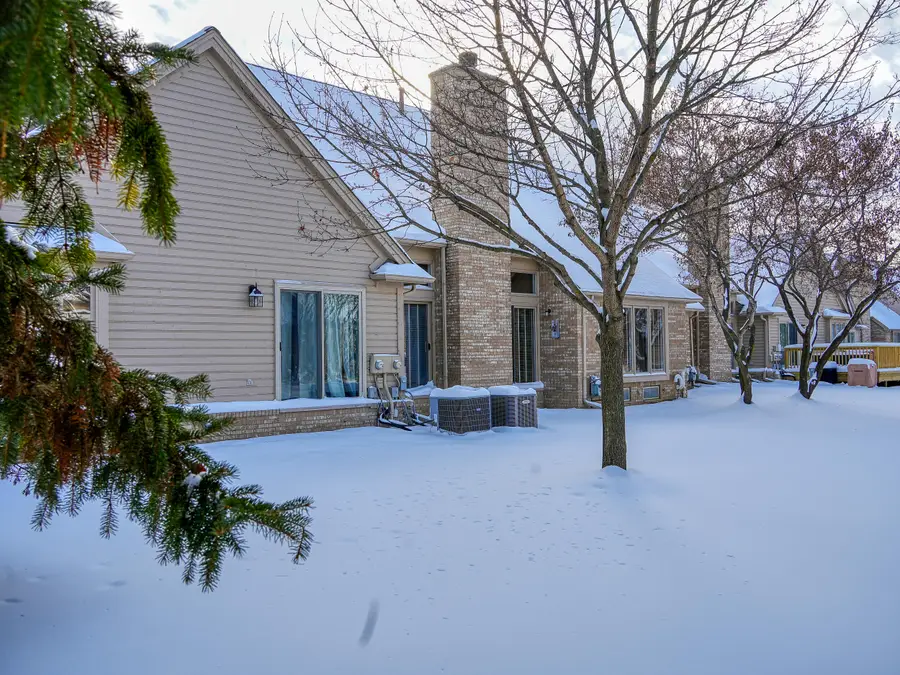 16767 W Cobblestone West Boulevard, Macomb, MI 48042 - Image #2