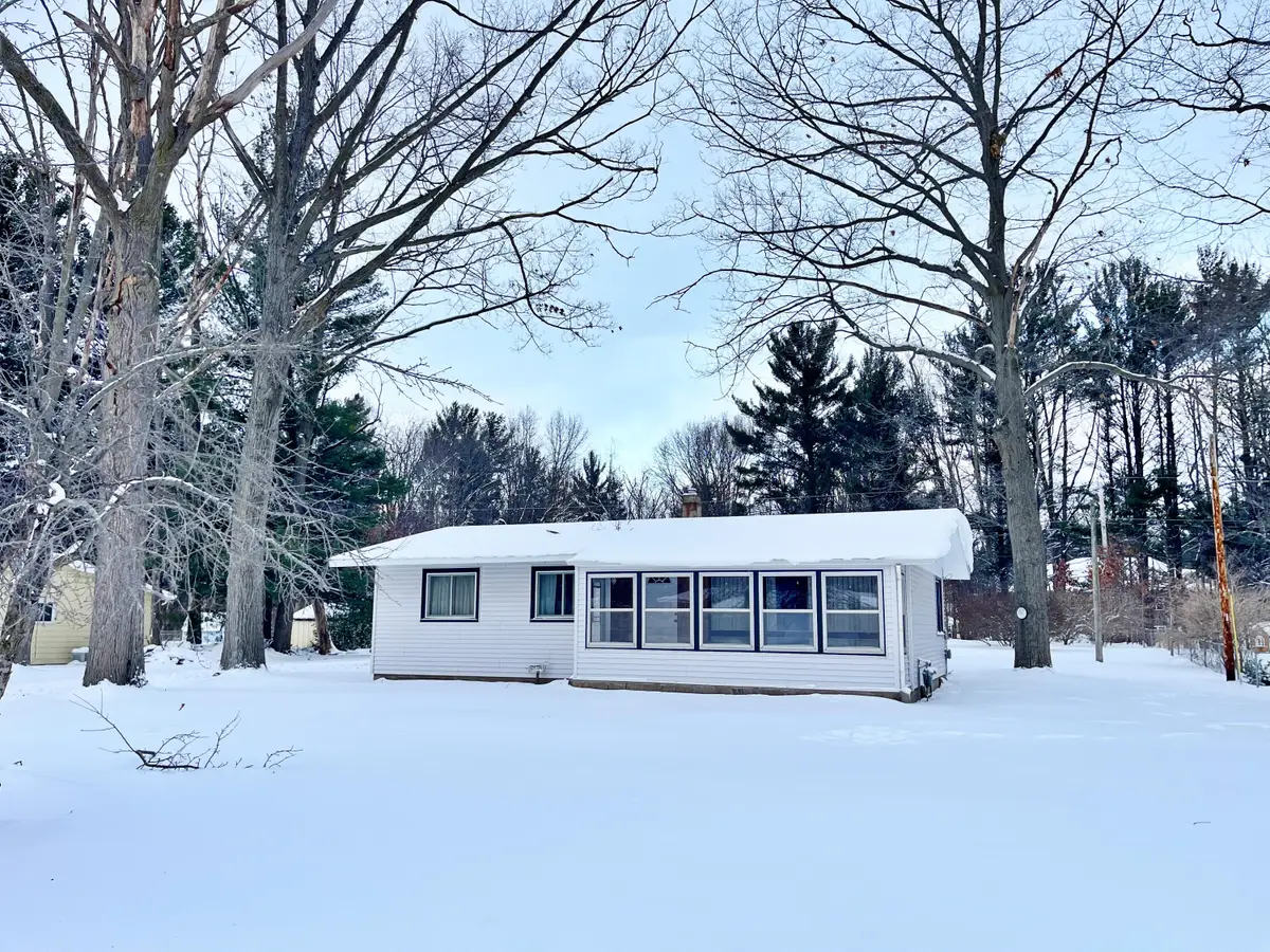 19224 Glendale Circle, Spring Lake, MI 49456 - Image #1