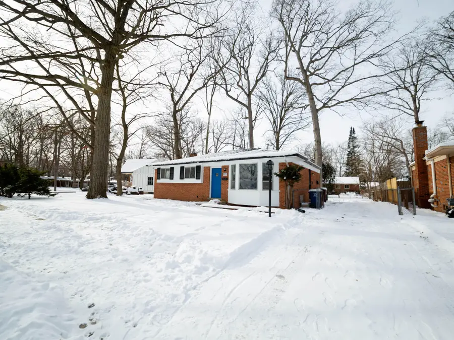 1019 Hasper Drive, Ann Arbor, MI 48103 - Image #3
