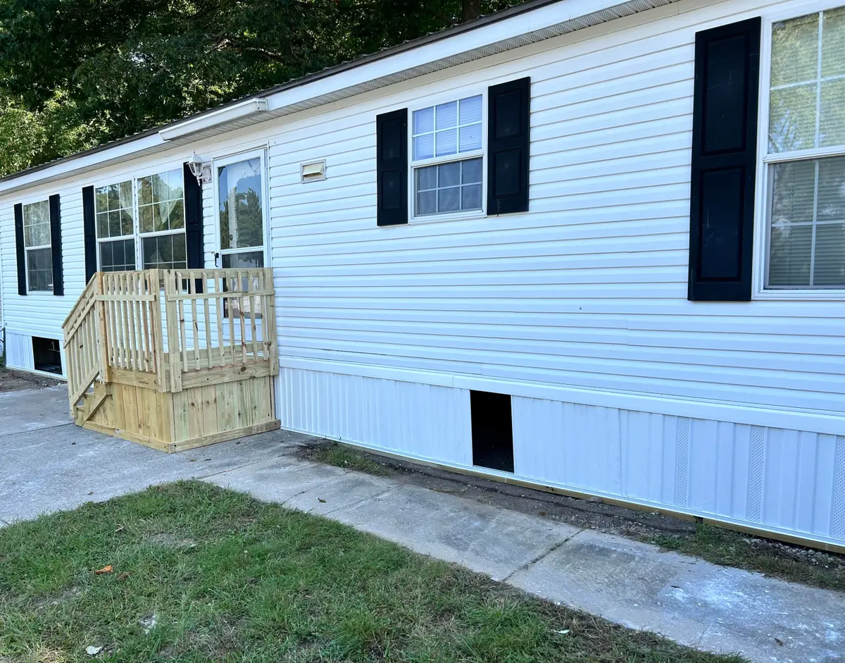 668 Hansel Street Nw, Comstock Park, MI 49321 - #1