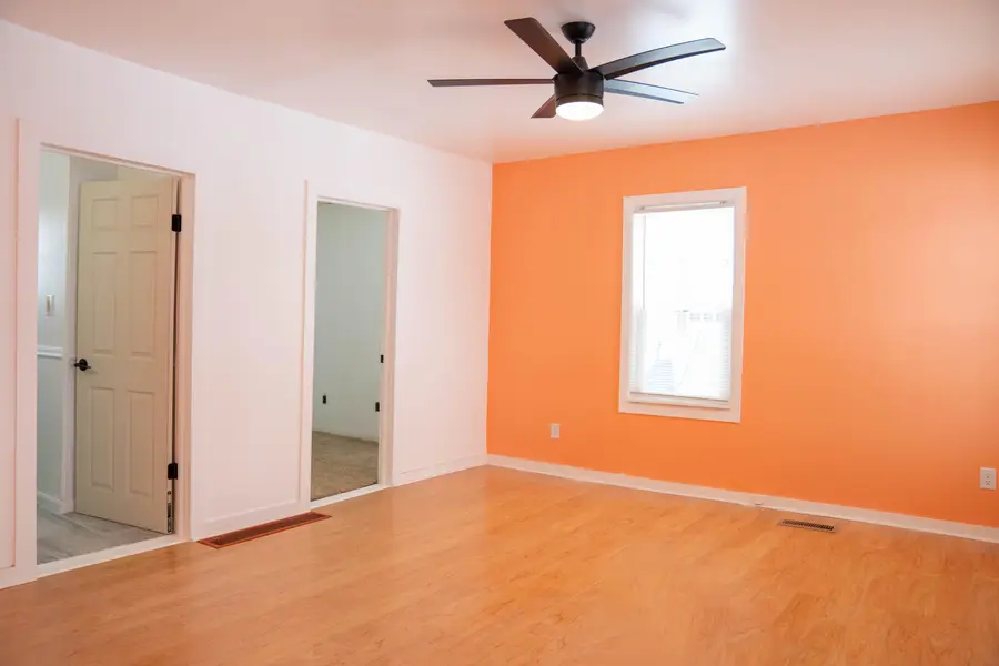 204 W Walnut Street, Albion, MI 49224 - Image #2