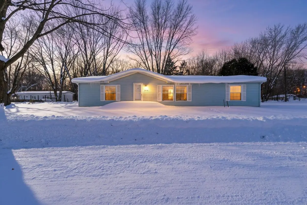 54598 Park Lane, Eau Claire, MI 49111 - #1