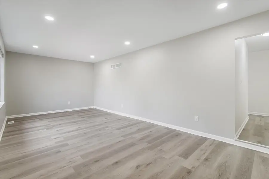 1735 Crestline Drive, Troy, MI 48083 - #3