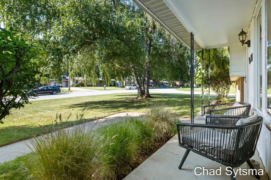 1827 Millbrook Street Se, Grand Rapids, MI 49508 - #3