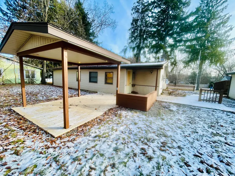 242 Kenneth Street, Jackson, MI 49201 - #3