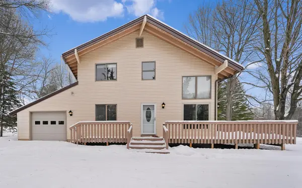 7333 River Ridge Road, Canadian Lakes, MI 49346
