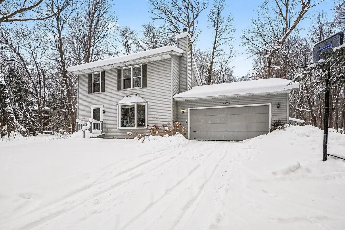 46574 33rd Street, Paw Paw, MI 49079 - #1